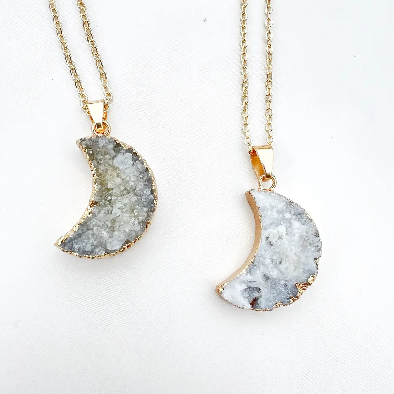 Druzy Agate Crescent Moon Necklace - 4 Pcs